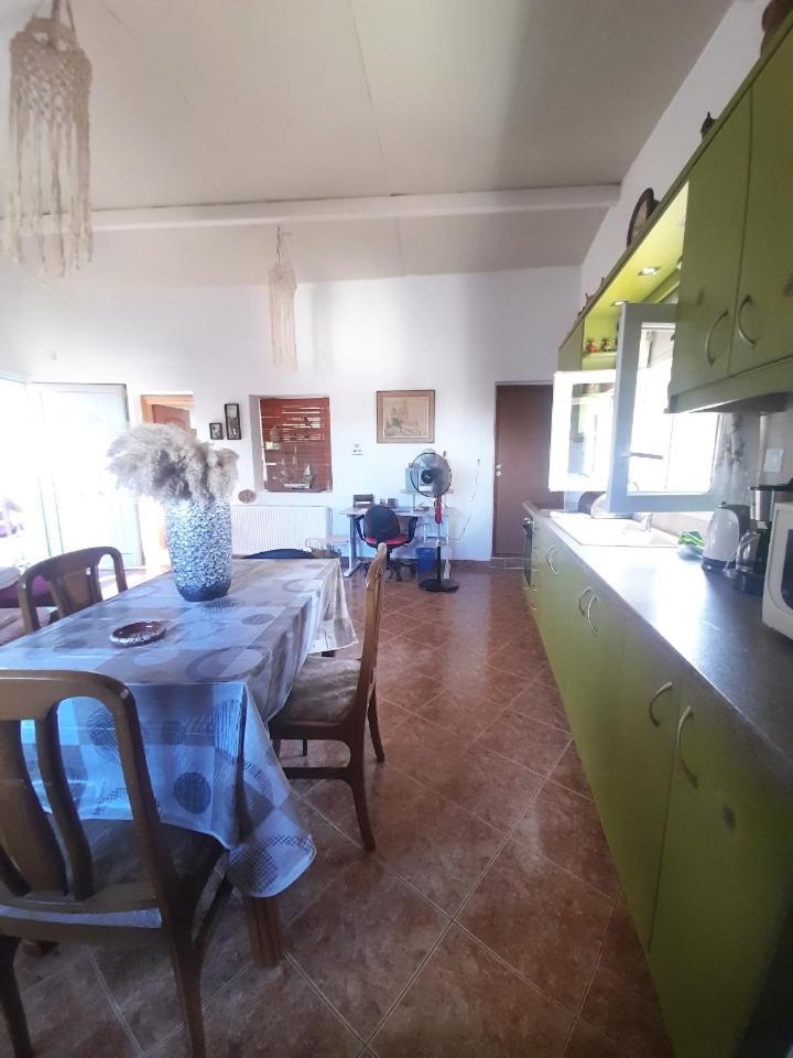 Elena'S Farm House Near Airport And Artemida Beach Esterno foto